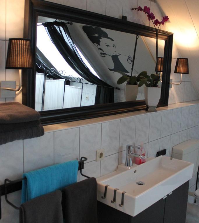 Gästehaus Gebauer Hornbach Zimmer foto